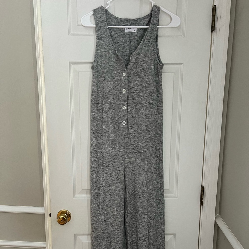 Carly Jean Los Angeles jumper